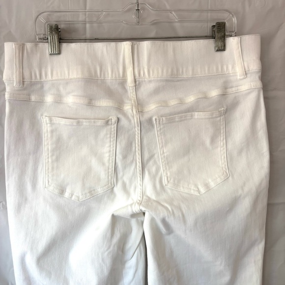 NWT SPANX Jeans Everywhere Kick Flare High Rise Pull on White SZ 1X P - Picture 4 of 12